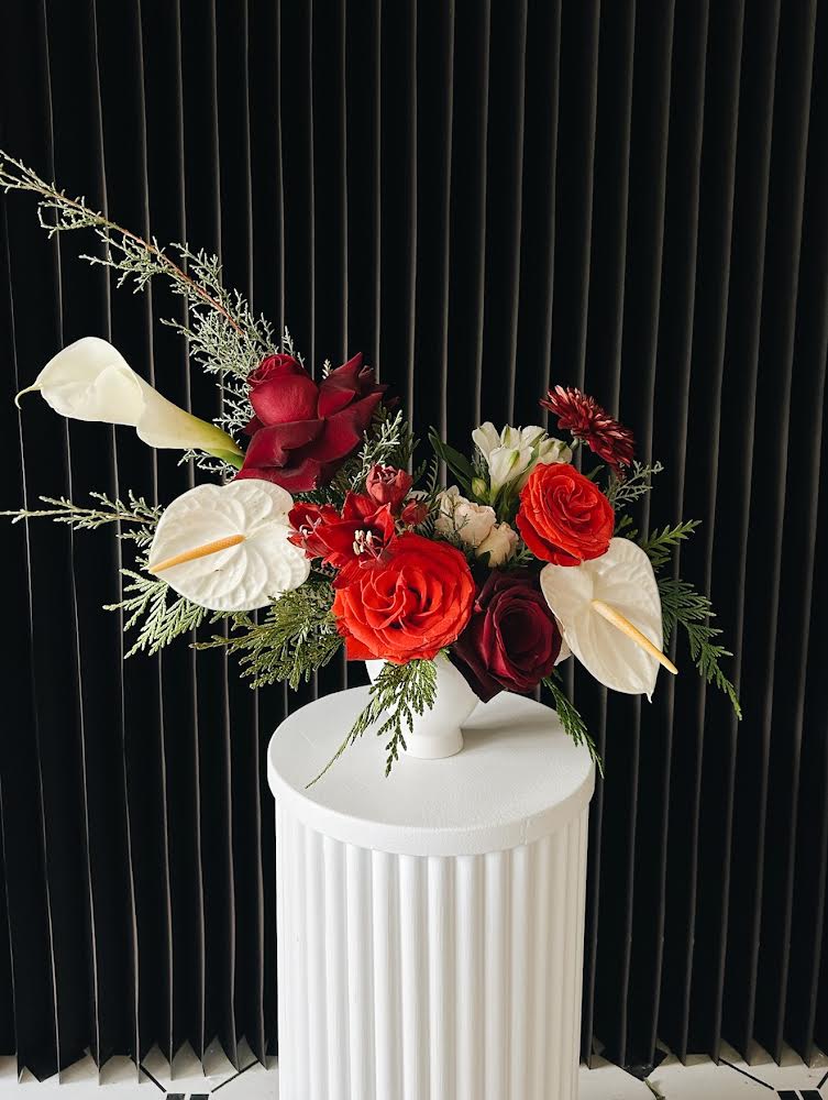 Signature Arrangement - Seasonal