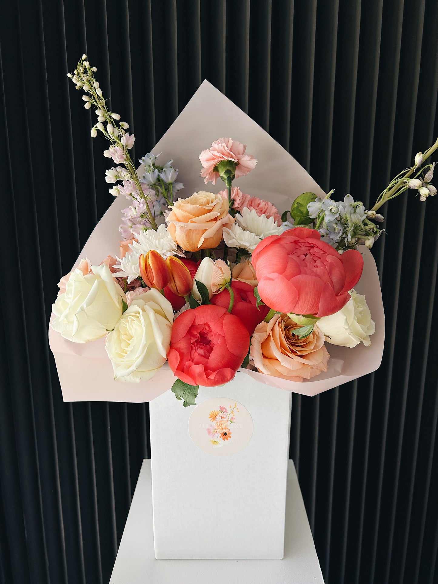 Signature Bouquet - Bright Beauty